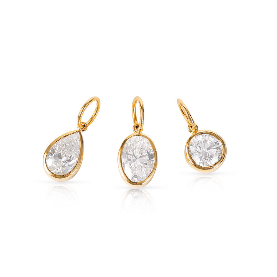 LAB DIAMOND OVAL SHAPED PENDANT