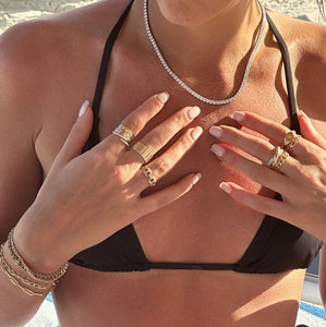 14K GOLD AND DIAMOND FLUTED RING