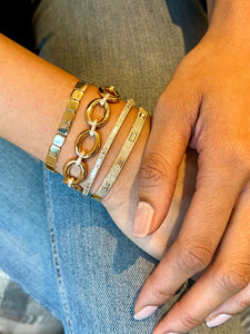 14K GOLD OVAL LINK WITH DIAMOND BRACELET
Large Oval Link with Diamond Bracelet
Oval Link Diamond Bracelet
Diamond Oval Link Bracelet
Luxury Oval Link Bracelet with Diamonds
Large Diamond Link Bracelet
Oval link bracelet
Diamond bracelet
Gold diamond bracelet
Luxury bracelet
Designer bracelet
Link bracelet
Diamond jewelry
Fine jewelry bracelet
Statement bracelet
Bold bracelet