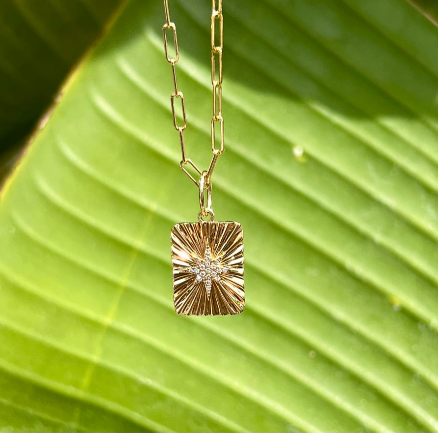 FLUTED 14K GOLD WITH DIAMOND STAR CHARM