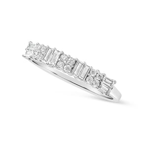 ALTERNATING BAGUETTE AND BRILLIANT DIAMOND RING