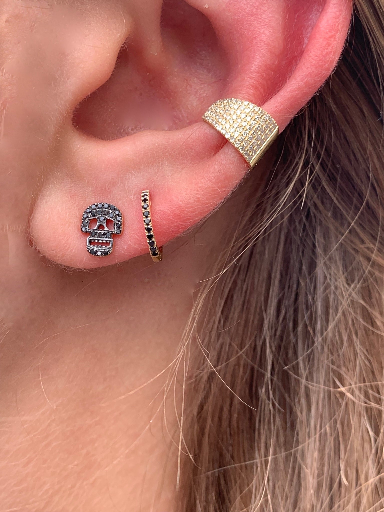 BLACK DIAMOND SKULL EARRINGS