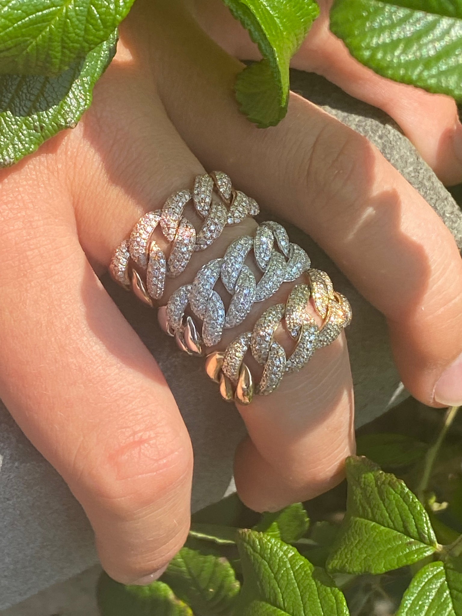 GOLD AND DIAMOND CHAIN LINK CURB RING