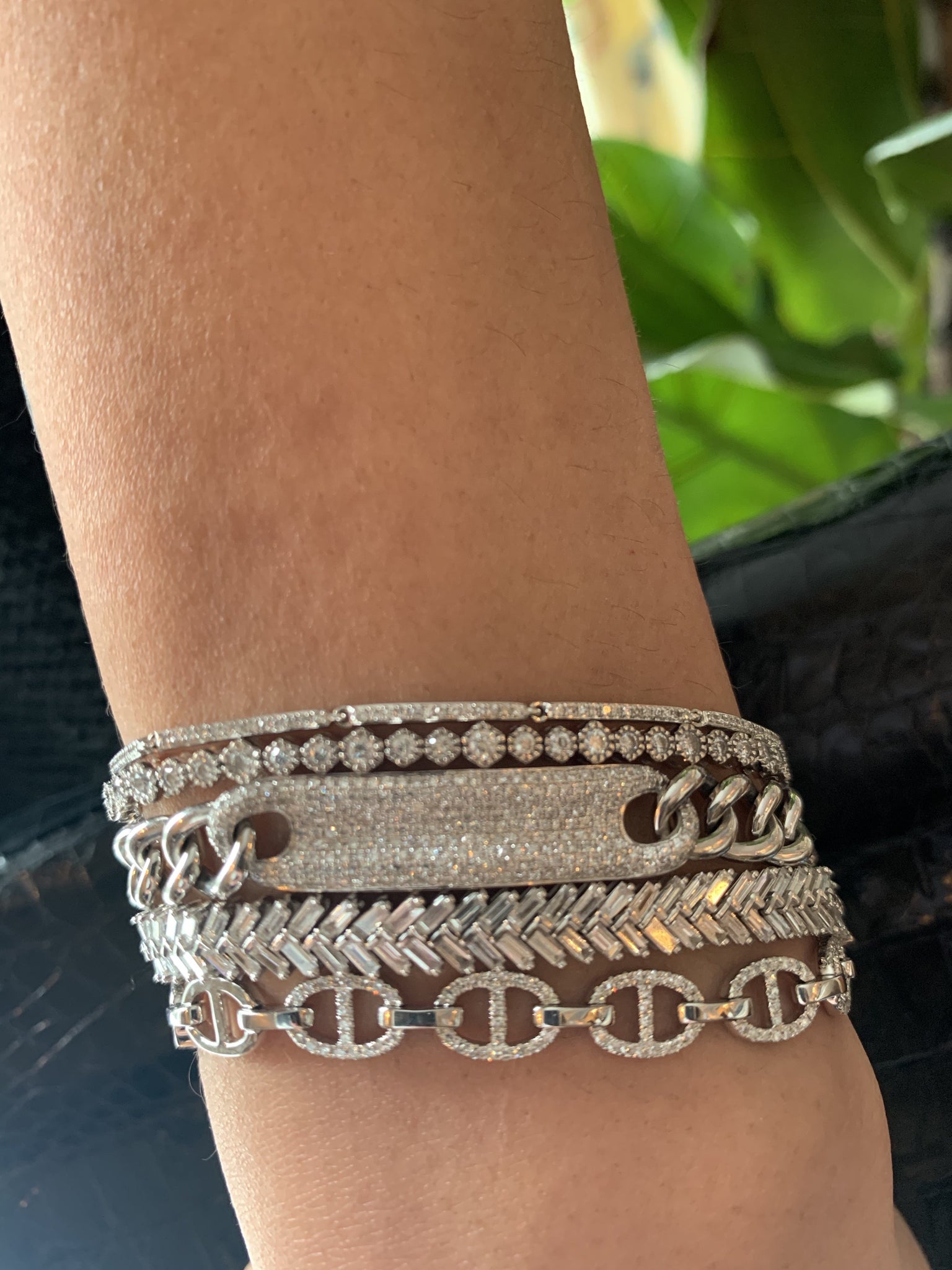 DIAMOND EQUESTRIAN LINK BRACELET