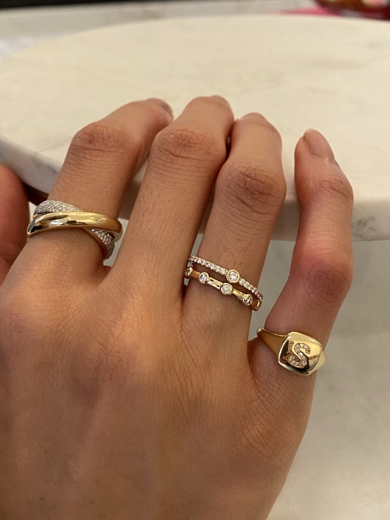 DIAMOND LETTER "S" SIGNET RING SIZE 3