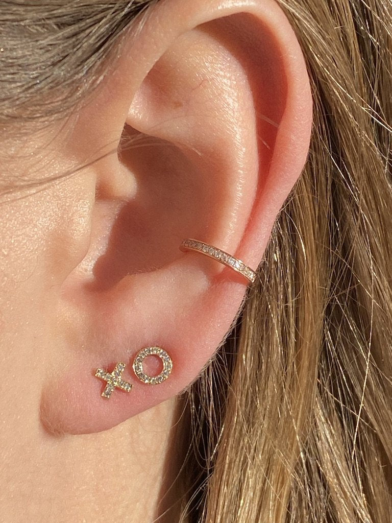 DIAMOND XO EARRINGS